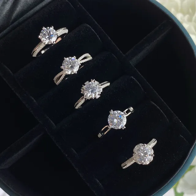 Solitaire Split Shank Pavé Band Ring 4