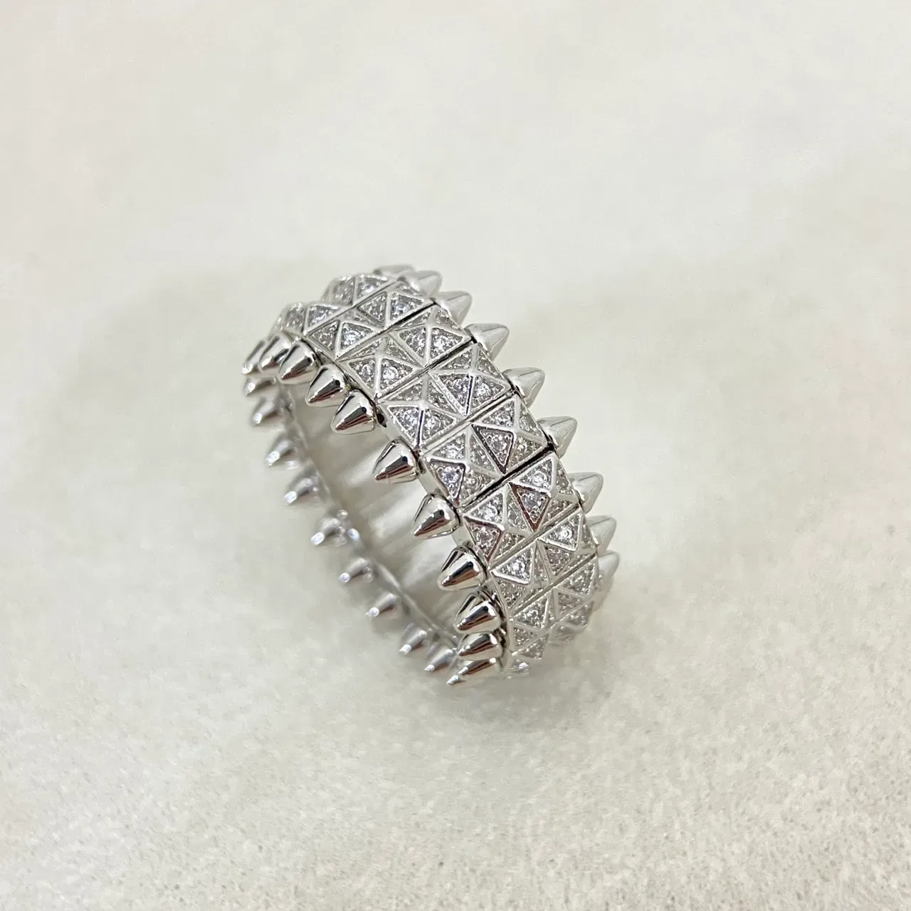 Spiked Pavé-Set Multi-Row Geometric Rings 5