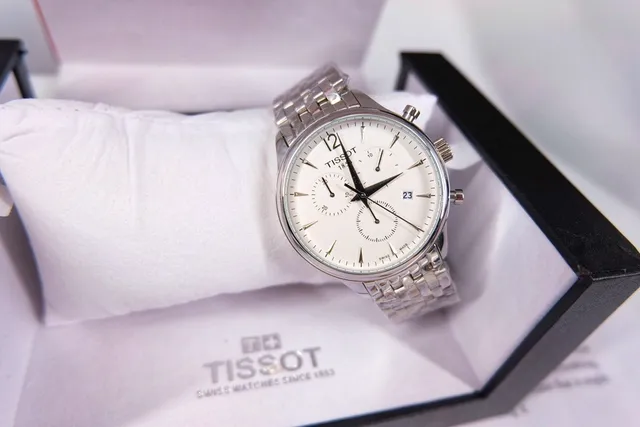 Tissot Chronograph Silver White Stainless Steel Bracelet Three-Subdial Mechanical Watch 4