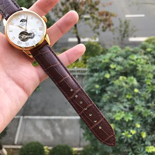 Tissot Heritage Caixa de Ouro Bicolor Marrom Esfera Branca com Guilloché Relógio Mecânico 3
