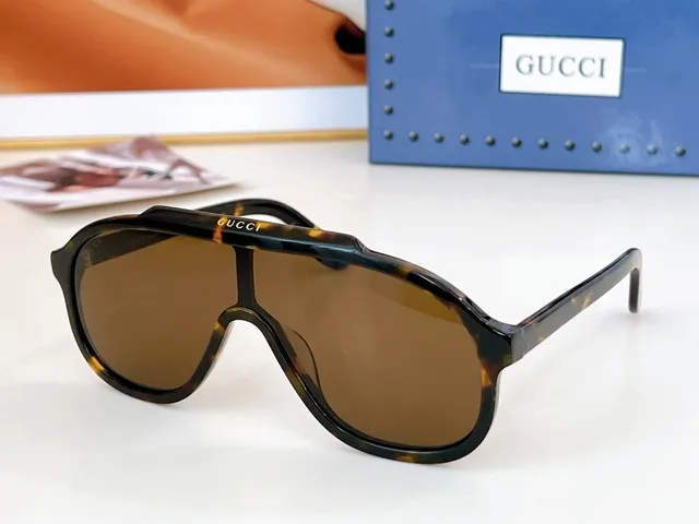 Tortoiseshell Brown, Black Gradient, and Yellow Lens Oversized Acetate Sunglasses 7