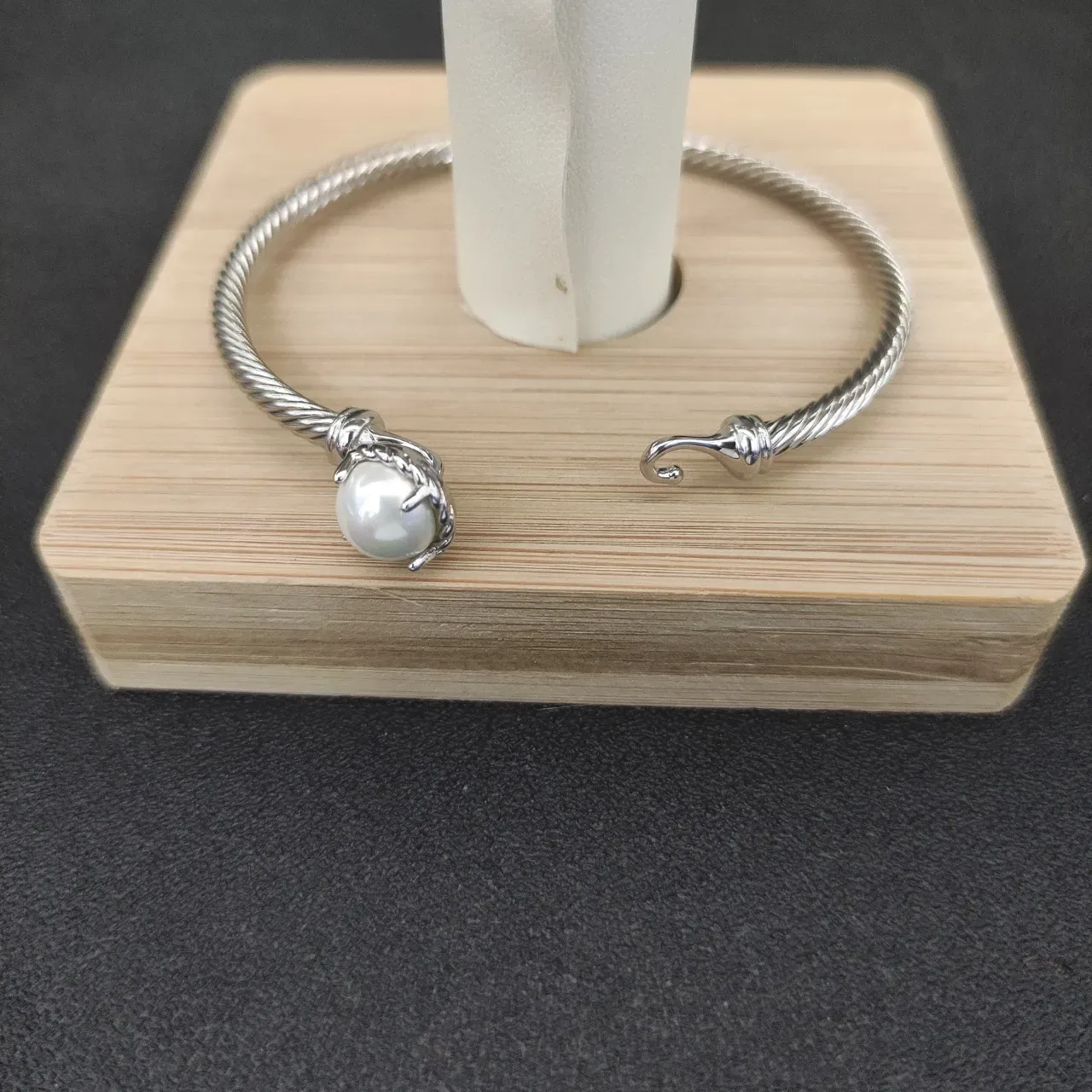 Twisted Cable Wire Pearl Focal Point Bracelet 7