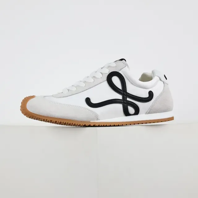 White and Black Script Logo Lifestyle Sneakers 9
