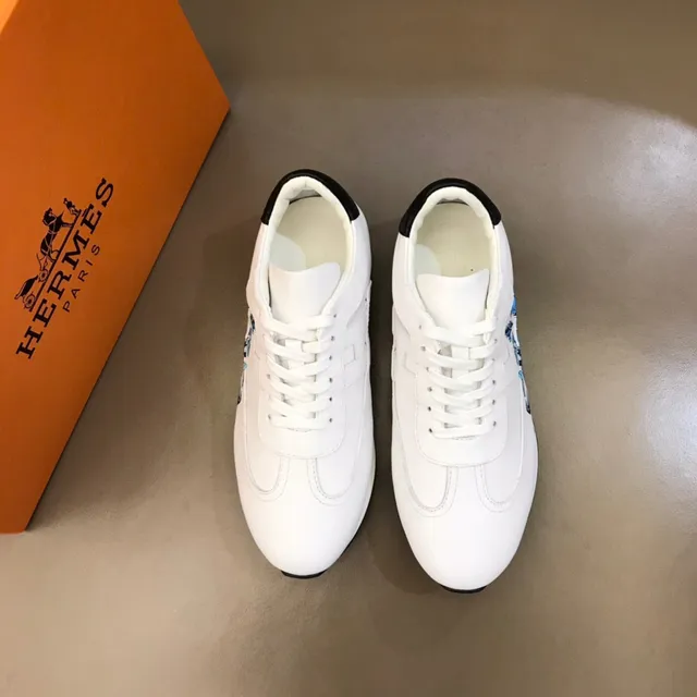 White and Blue Geometric Print Low-Top Lifestyle Sneaker 9