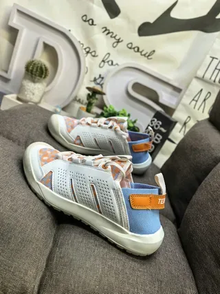 White Blue Orange Geometric Print Perforated Lace-Up Sneakers 7