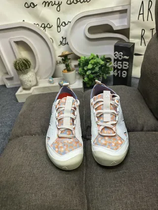 White Blue Orange Geometric Print Perforated Lace-Up Sneakers 10