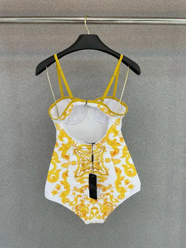 White Gold Baroque-Print Sweetheart-Neckline Swimwear 4