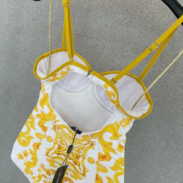 White Gold Baroque-Print Sweetheart-Neckline Swimwear 5