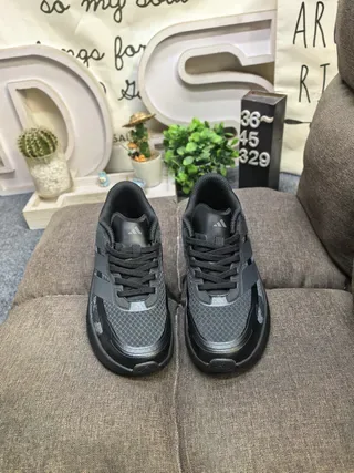 White Gradient Stripe Lifestyle Sneakers 20