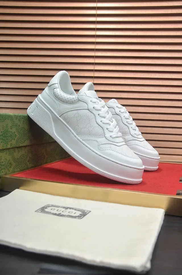 White Platform Sole Perforated Heel Tab Sneakers 3