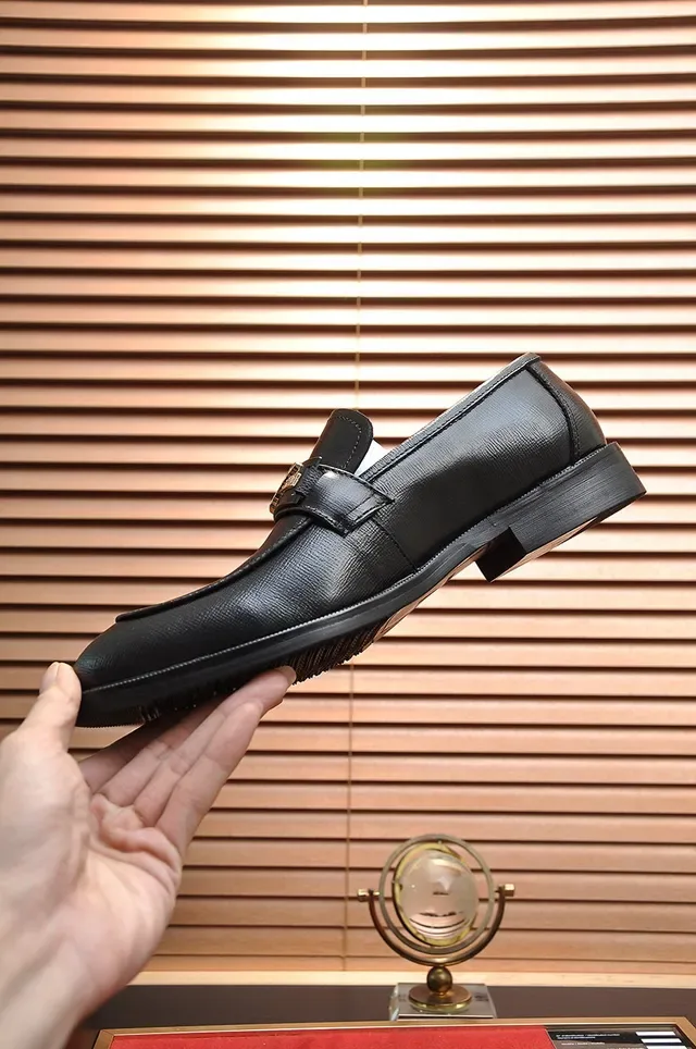 Giorgio Armani Black Gold Leather Penny Loafer 6