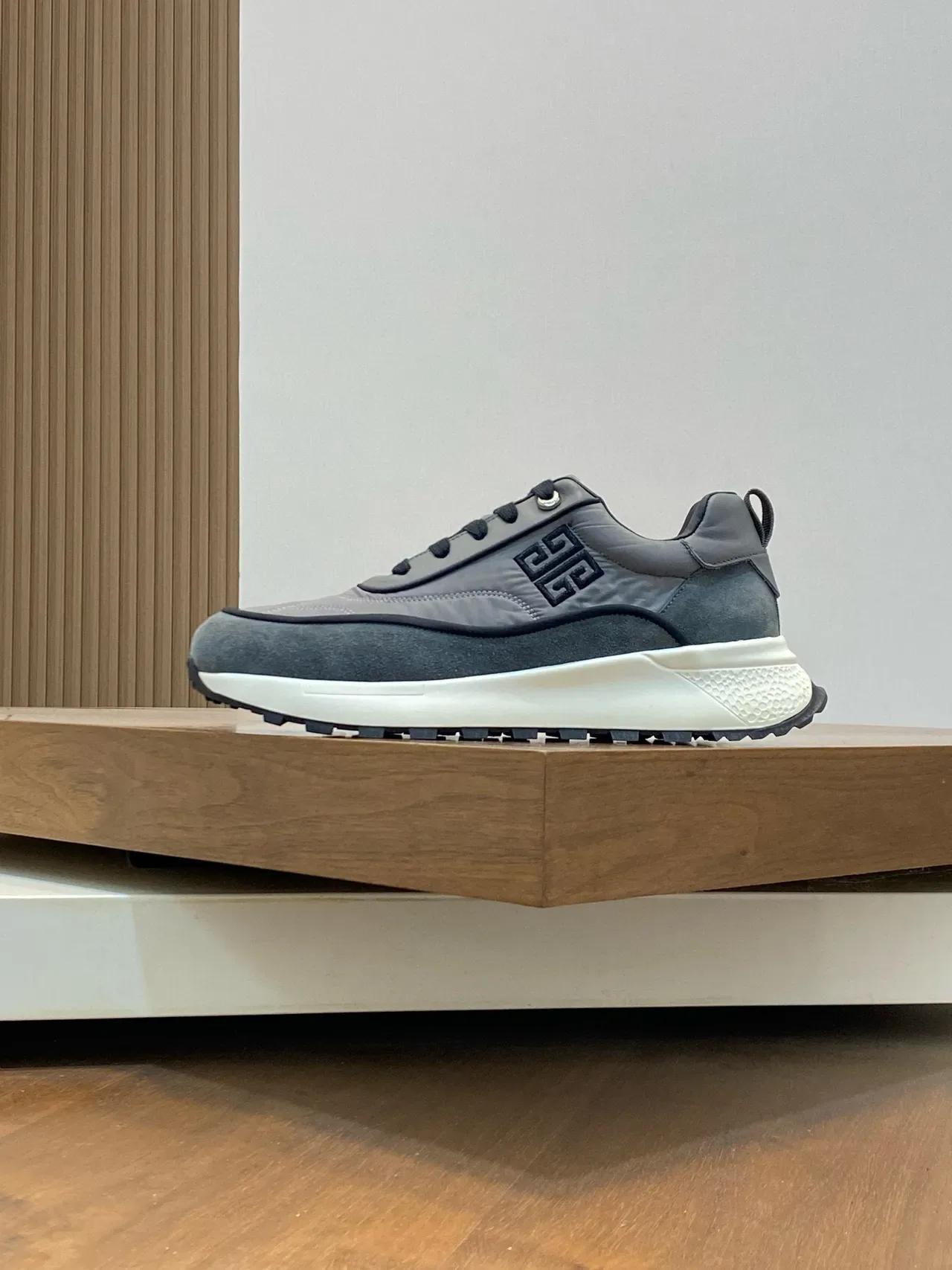Givenchy City Sport Chaussures Lifestyle Gris et Noir 3