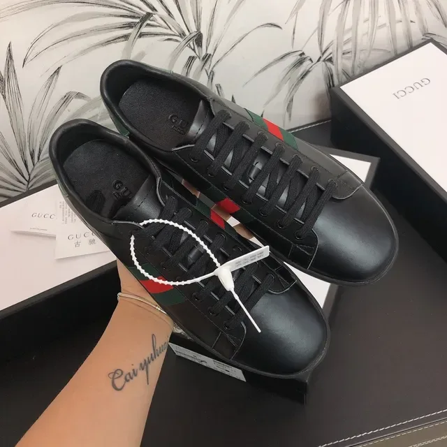 Gucci Ace Black Green Red Web Stripe Lifestyle Sneakers 2