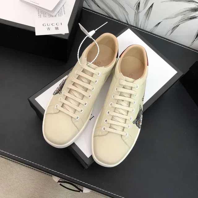 Gucci Ace Cat Print Off-White Lifestyle Sneakers 5