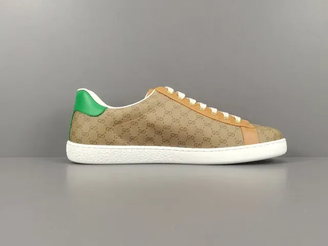 Gucci Ace Disney Mickey Mouse GG Supreme Canvas Chaussures Lifestyle 18