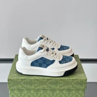 Gucci Ace أبيض وأزرق GG Monogram حذاء رياضي أسلوب حياة