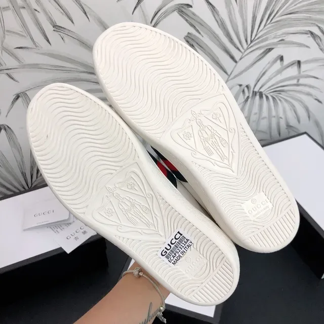 Gucci Ace أبيض أخضر أحمر Web Stripe سنيكرز لايف ستايل 3