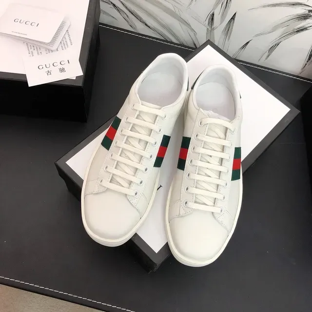 Gucci Ace أبيض أخضر أحمر Web Stripe سنيكرز لايف ستايل 9