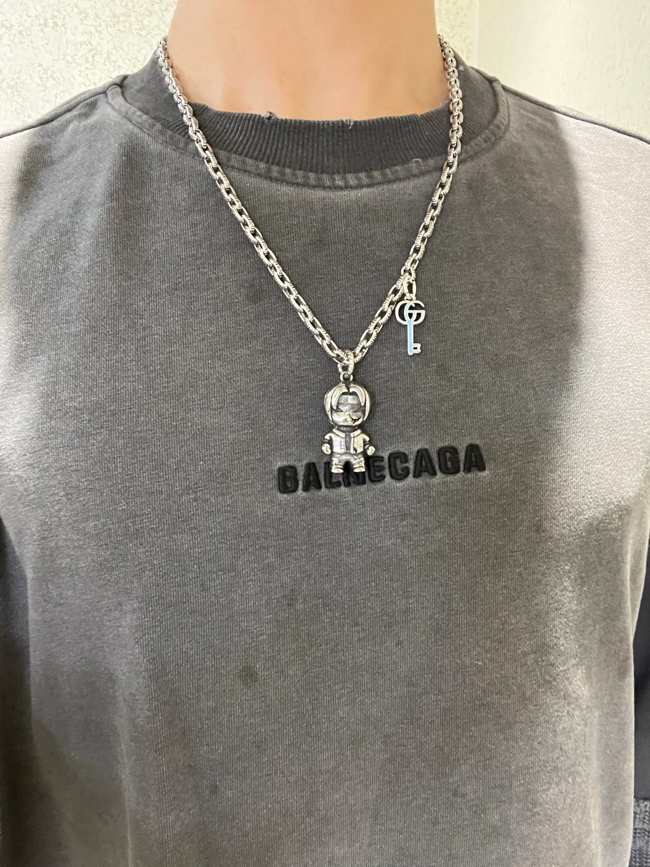 Gucci Astronaut and GG Key Charm Necklace 8