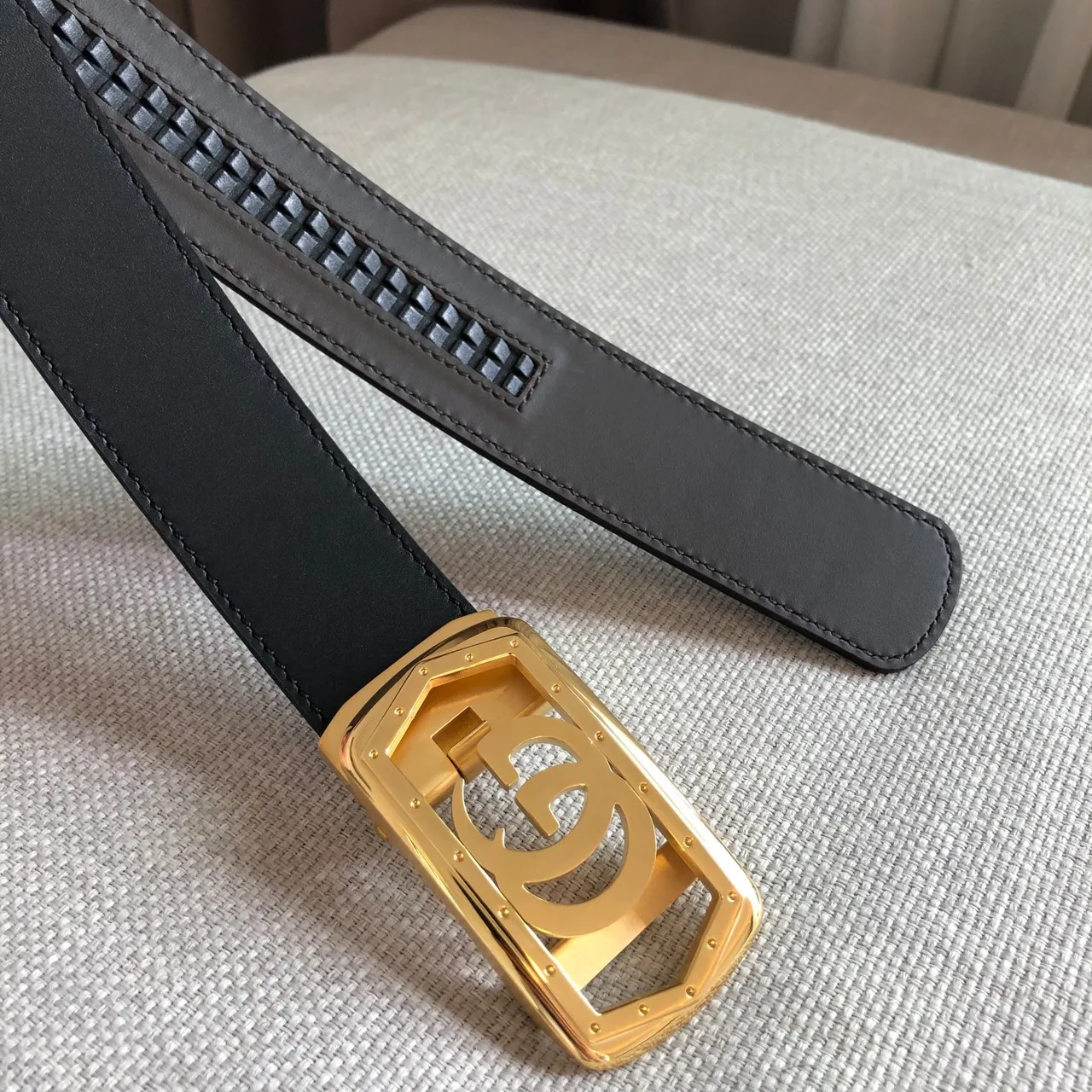 Gucci Automatic Sliding Buckle Black Leather Belt 2