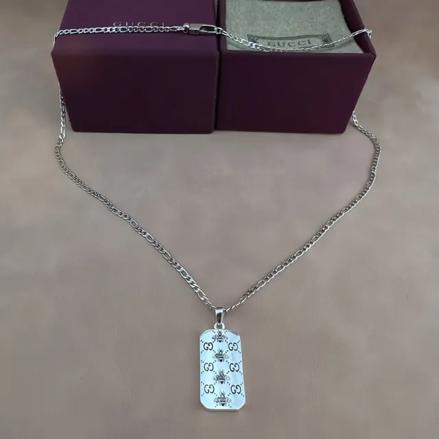 Gucci Bee Motif Dog Tag Silver Black Pendant Figaro Chain Necklace 7
