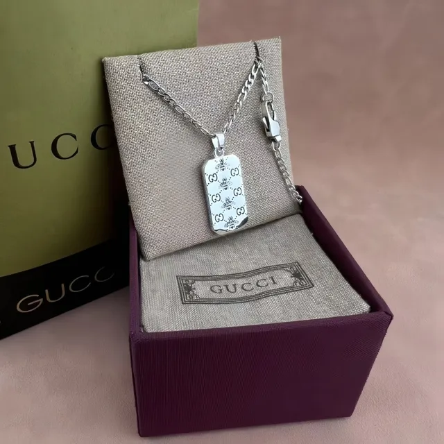 Gucci Bee Motif Dog Tag Silver Black Pendant Figaro Chain Necklace 8