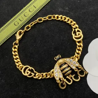 Gucci Bee Motif Gold-Tone Crystal and Enamel Bracelet