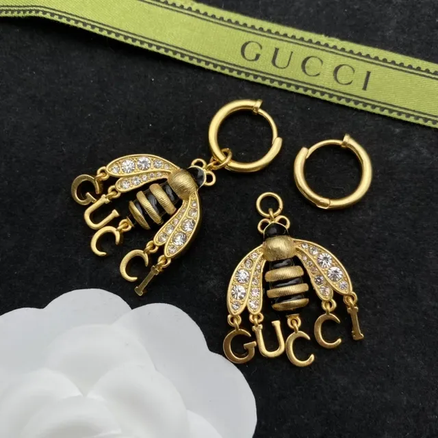 Gucci Bee Motif Gold-Tone Crystal and Enamel Bracelet 8