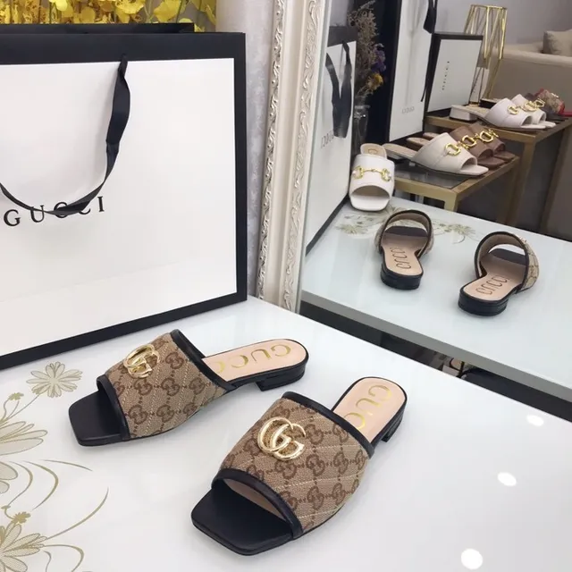 Gucci Beige Black Monogram Canvas Gold-Tone Double-G Hardware Slippers 2