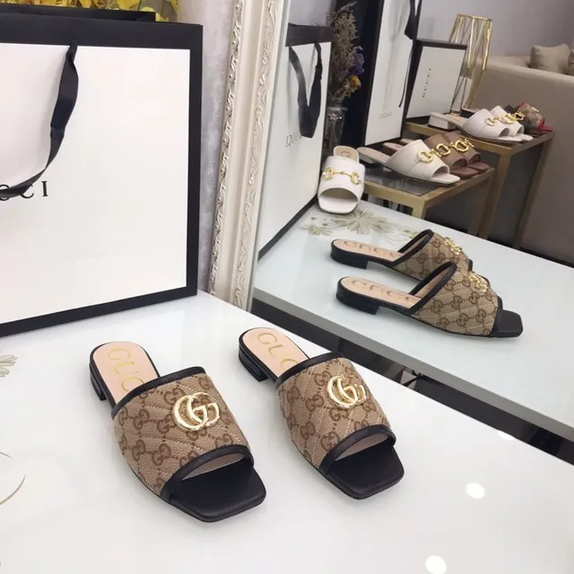 Gucci Beige Black Monogram Canvas Gold-Tone Double-G Hardware Slippers 5