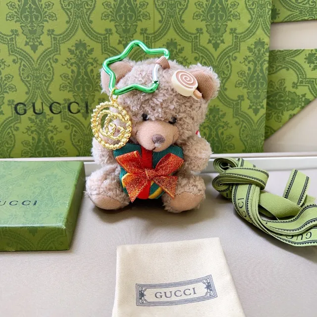 Gucci Beige Green Plush Teddy Bear Interlocking GG Charm Handbag 2