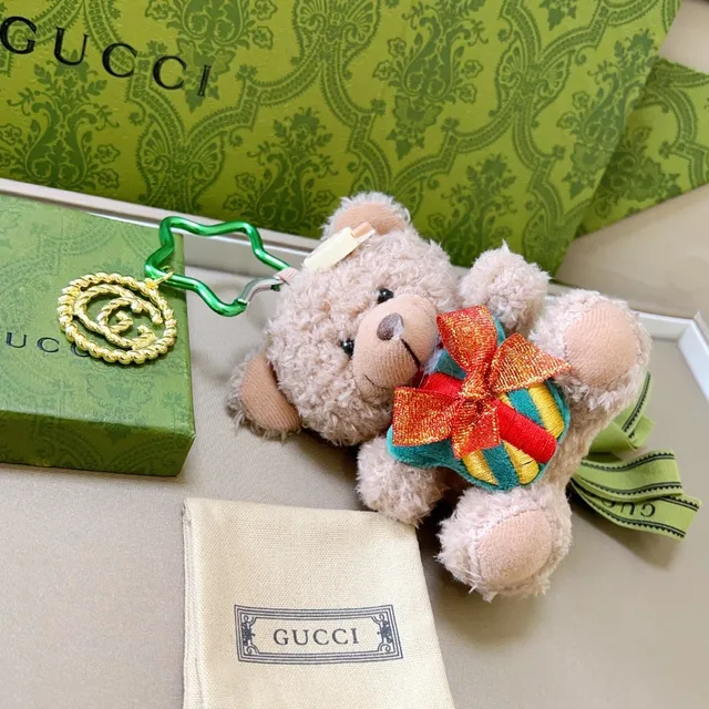 Gucci Beige Green Plush Teddy Bear Interlocking GG Charm Handbag 3