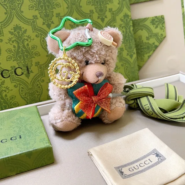 Gucci Beige Green Plush Teddy Bear Interlocking GG Charm Handbag 4
