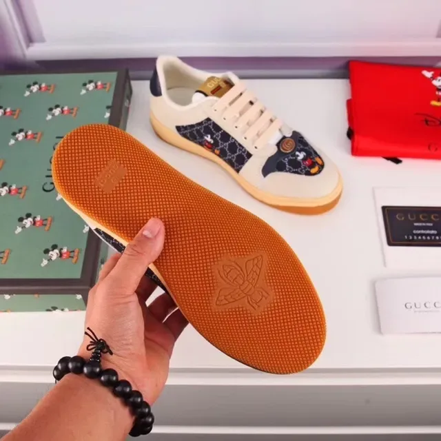 Gucci Beige Navy Low-Top Leather-and-Monogram-Panel Lifestyle Sneakers 6