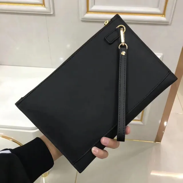 Gucci Black Gold Leather-Like Exterior GG Monogram Jacquard Flap Envelope Clutch 8