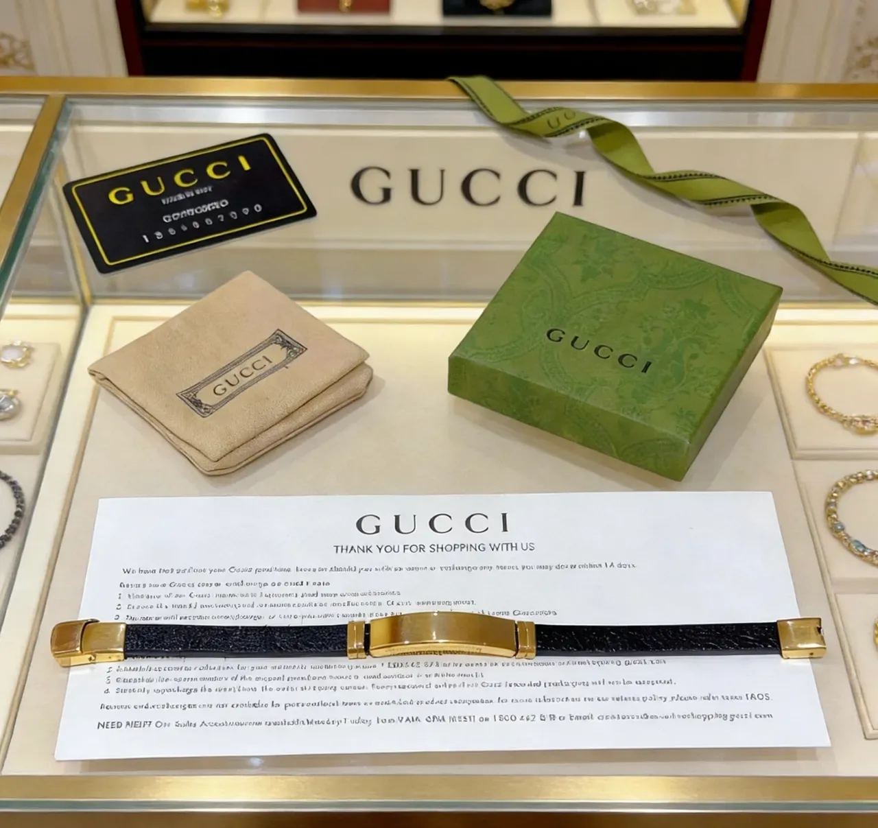 Gucci Black Leather and Gold-Tone Plaque Bracelet 3