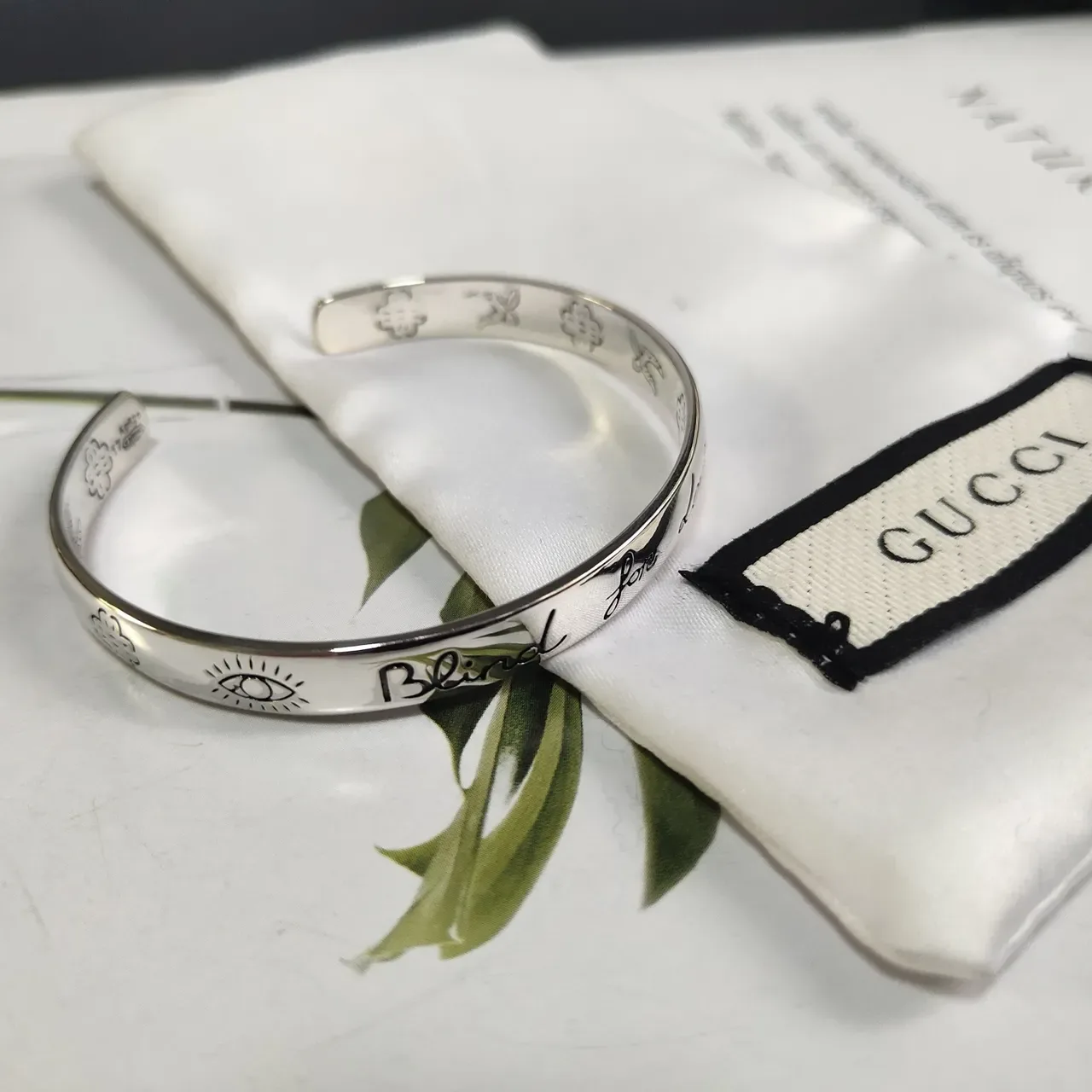 Gucci Blind for Love Silver Engraved Motifs Open Cuff Bangles Bracelet 6