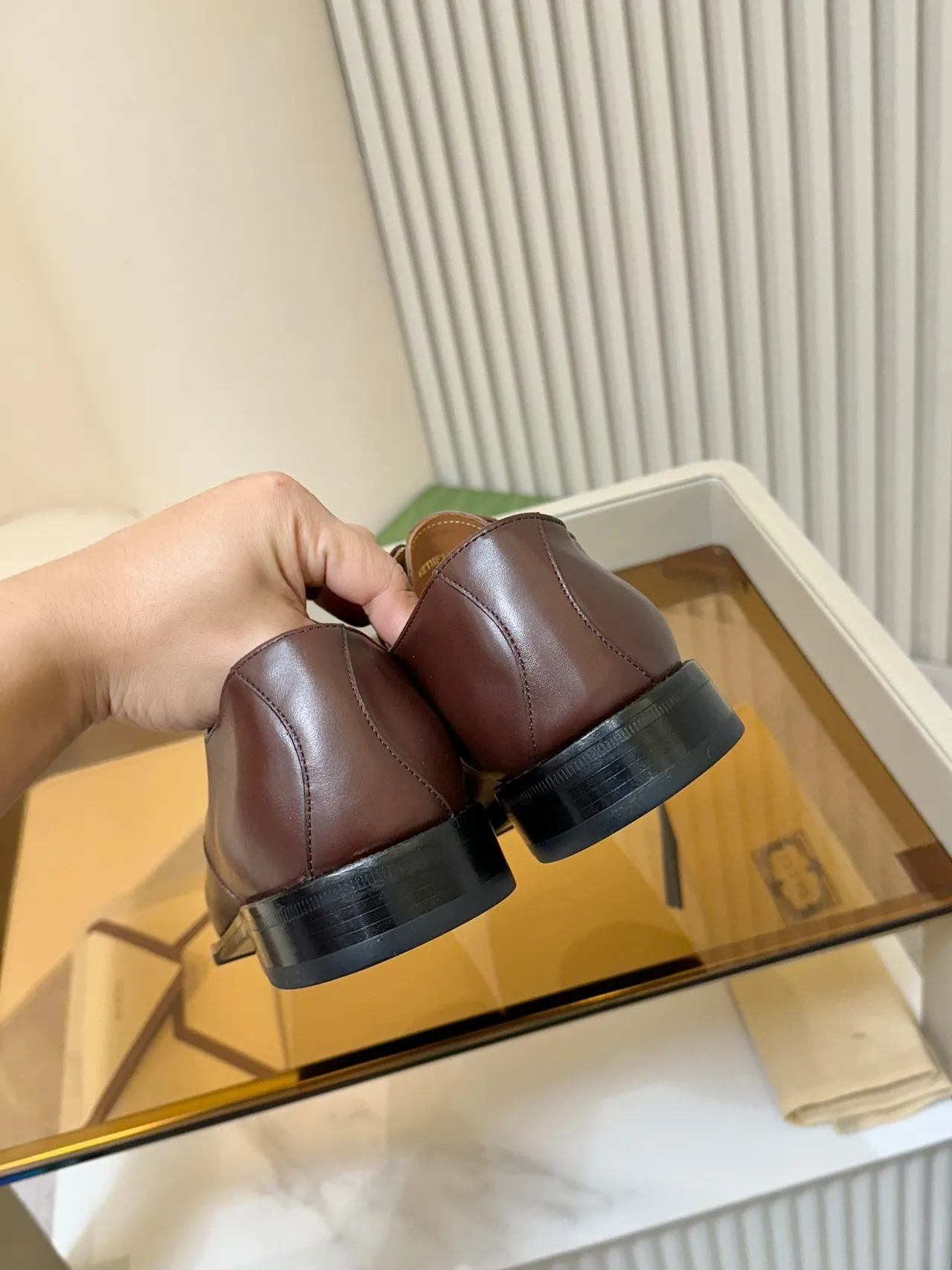 Gucci Chaussures Oxford en cuir poli marron noir embout cap 3