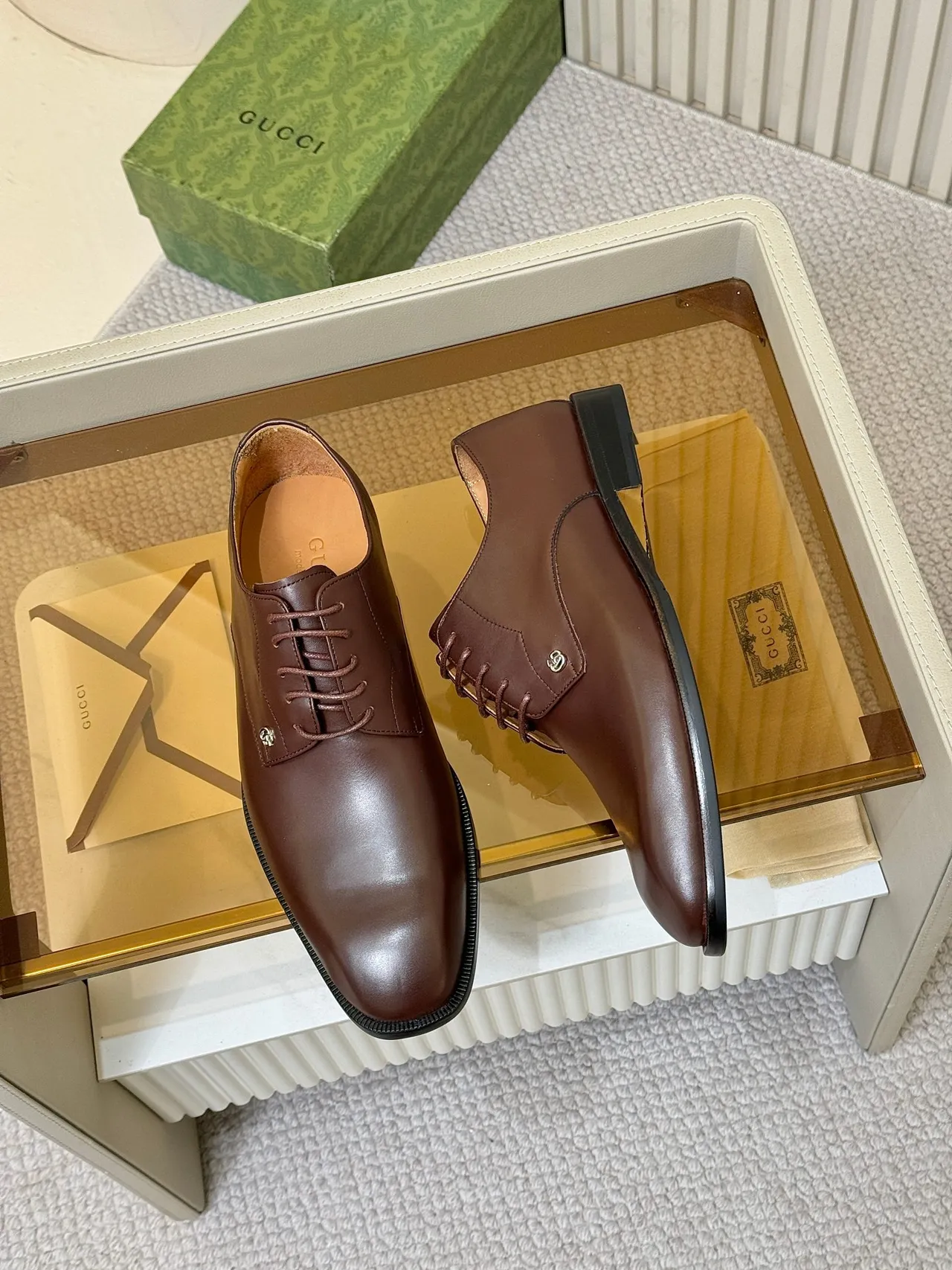 Gucci Chaussures Oxford en cuir poli marron noir embout cap 5