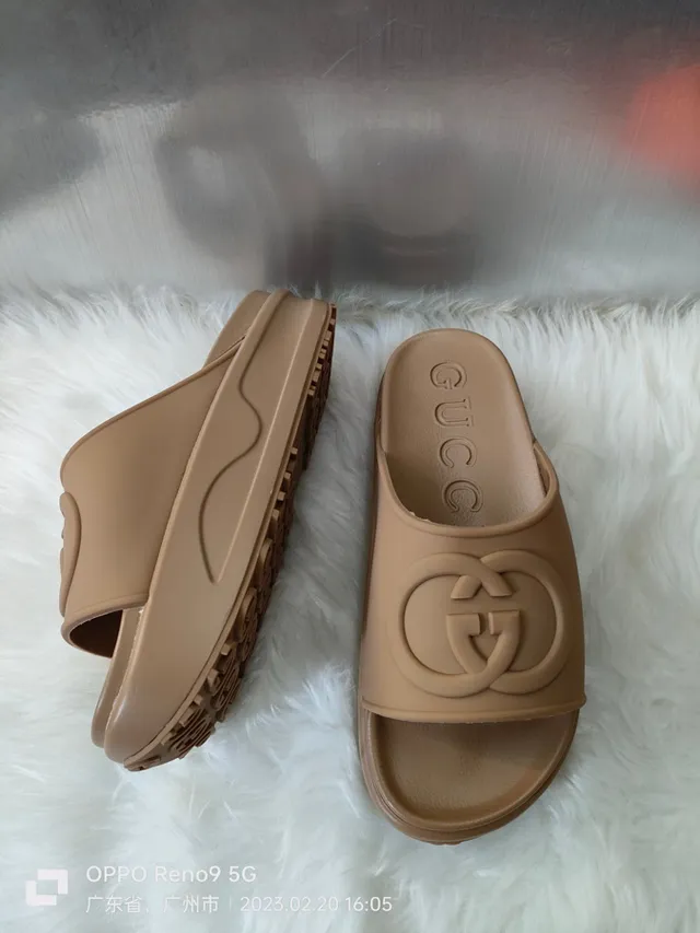 Gucci Brown Molded Rubber Embossed Logo Slippers 7
