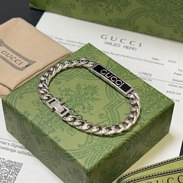 Gucci Chunky Curb Chain Enamel Logo Bracelet 7