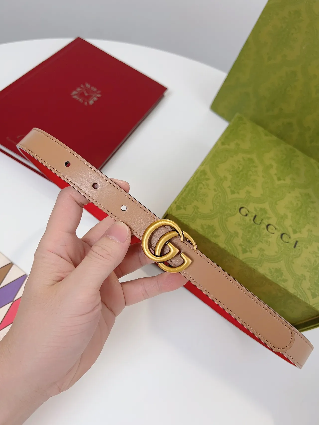 Gucci Double G حزام أحمر وبيج جلد 9