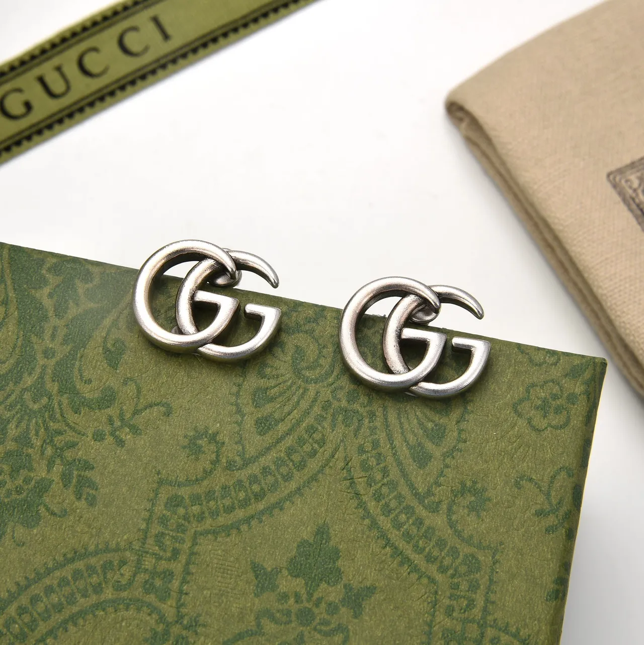 Gucci Double G Interlocking Logo Silver-Tone Stud Earrings 4