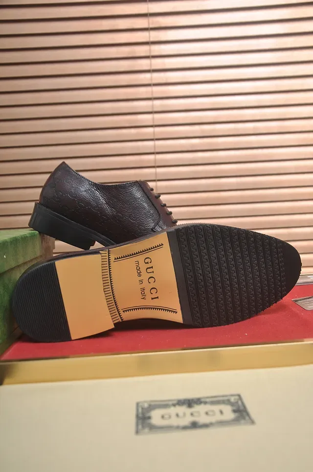 Gucci Embossed GG Monogram Burgundy Cap-Toe Oxford Shoes 3