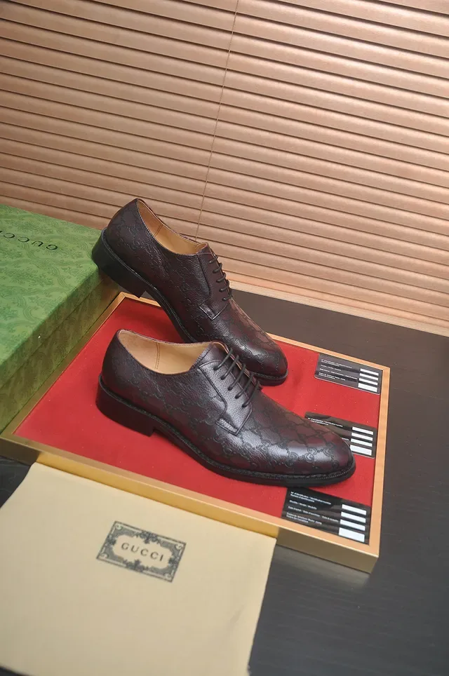 Gucci Embossed GG Monogram Burgundy Cap-Toe Oxford Shoes 4