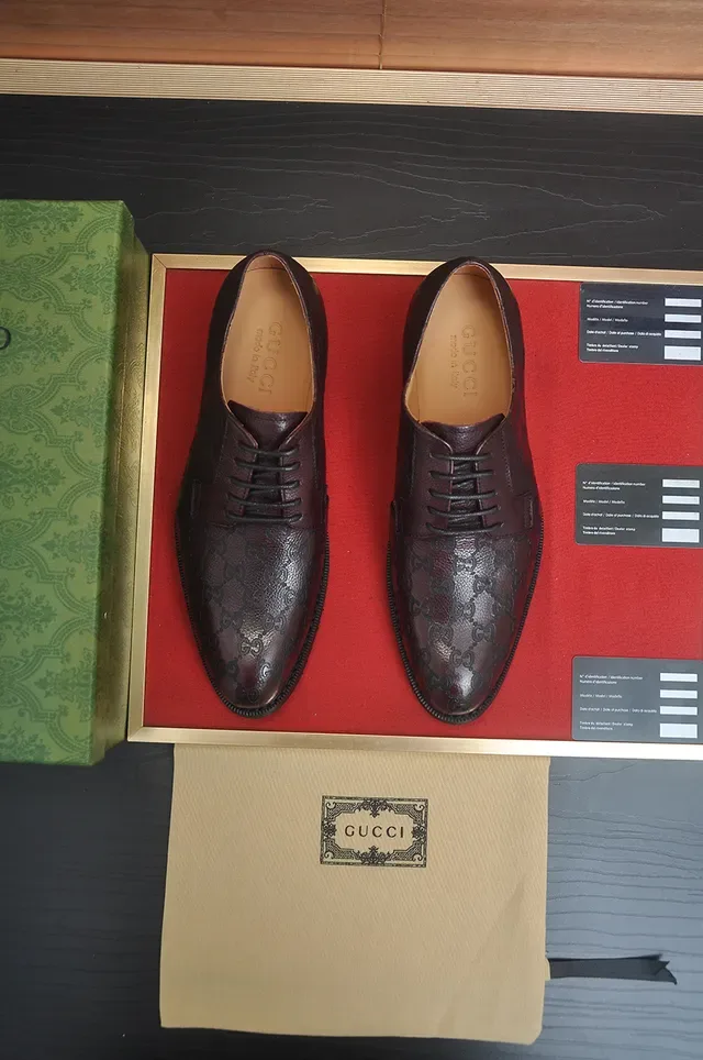 Gucci Embossed GG Monogram Burgundy Cap-Toe Oxford Shoes 5