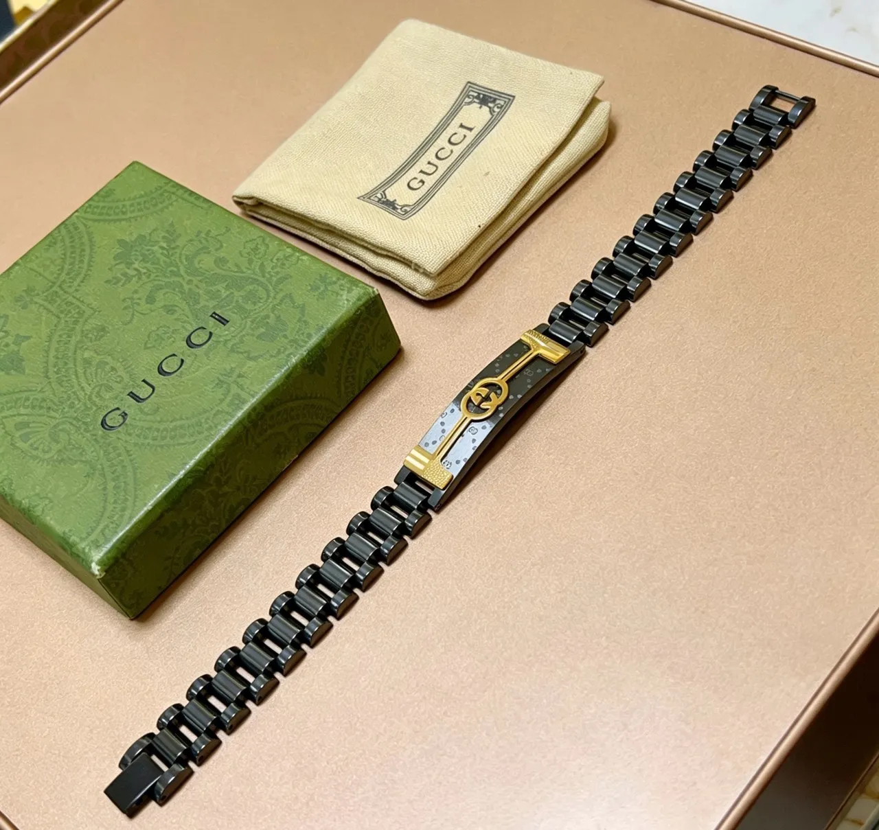 Gucci G-Link Bracelet Black and Gold Metal Bracelet 7