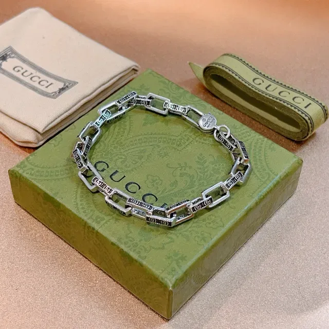 Gucci G-Link Engraved Interlocking G Silver-Tone Chain Bracelet 7
