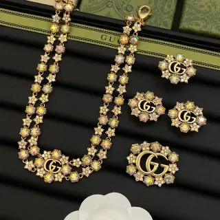 Gucci GG Floral Crystal Gold Multicolor Iridescent Necklace