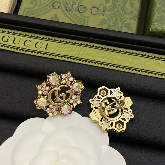 Gucci GG Floral Crystal Gold Multicolor Iridescent Necklace 5
